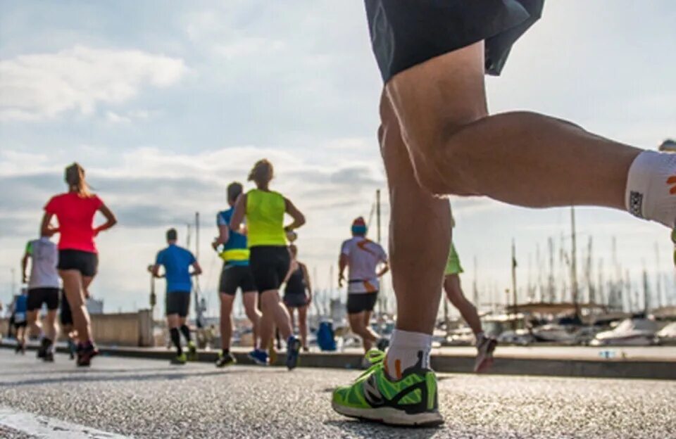 Sport marafon интернет. Спортивный марафон. Спорт марафон фестиваль. Спорт марафон магазин Екатеринбург. Название для спортивного марафона.