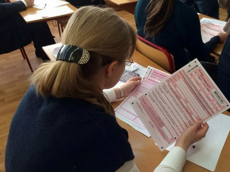 Контрольная деятельность школы. Контрольная в классе. Экзамен итоговое собеседование. Собеседование школьников. Школа егэ.