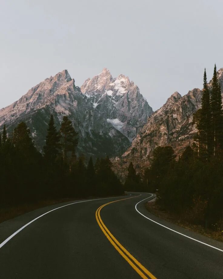 Слушать дорога в горы. Дорога в горы эстетика. длинная дорога. длинная дорога эстетика. горы aesthetic.