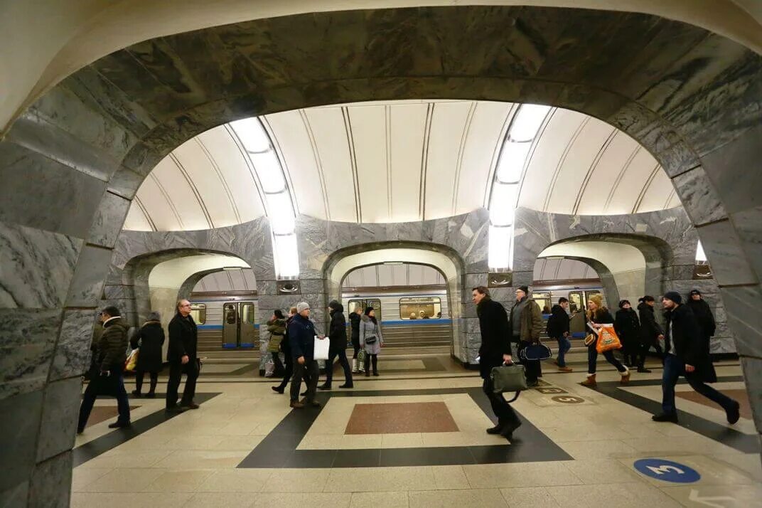 Чкаловская (станция метро, Санкт-Петербург). Метро Чкаловская Москва. Станция метро Чкаловская. Станция метро Чкаловская СПБ. Москва станция чкаловская