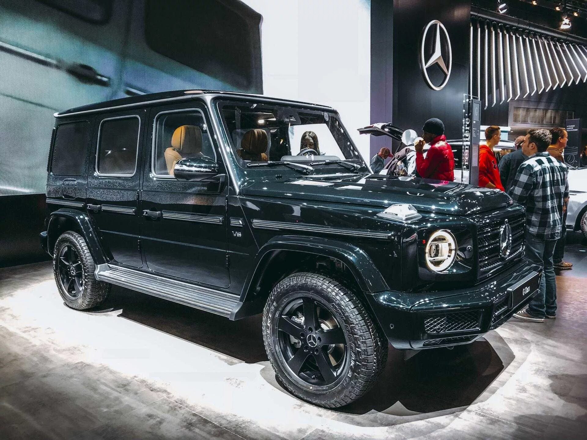 Мерседес гелендваген новый цены. Мерседес Гелендваген 2019. Mercedes g class 2019. Мерседес Гелик новый. Mercedes Гелендваген новый.