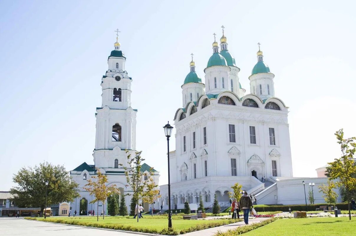 Астраханский кремль астрахань. Астраханский кремль астрахань. Астрахань набережная кремль. Астрахань кремль достопримечательности. Астраханский кремль астрахань.