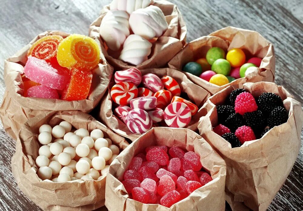 кондитерские изделия конфеты. красивые шоколадные плитки. домашние шоколадные конфеты. ассортимент мармелада. полезные кондитерские изделия.