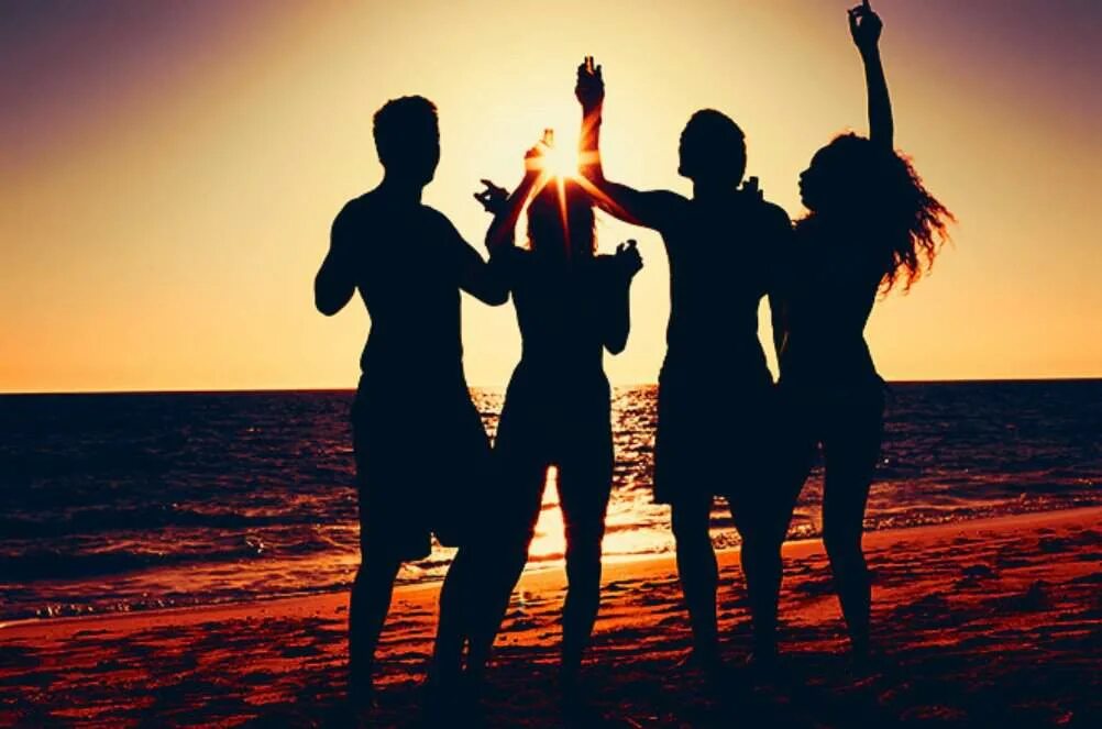 Четыре человека. Актёры ослеплённого города аниме. Аватарки для 4 друзей. Мужская дружба. Аватарки для 4 друзей.