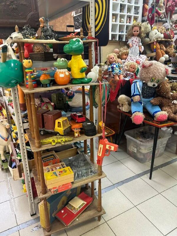 магазин игрушек картинки. игрушек ежедневный. план магазина игрушек. ученый щенок fisher price рич фэмили. ассортимент игрушек.