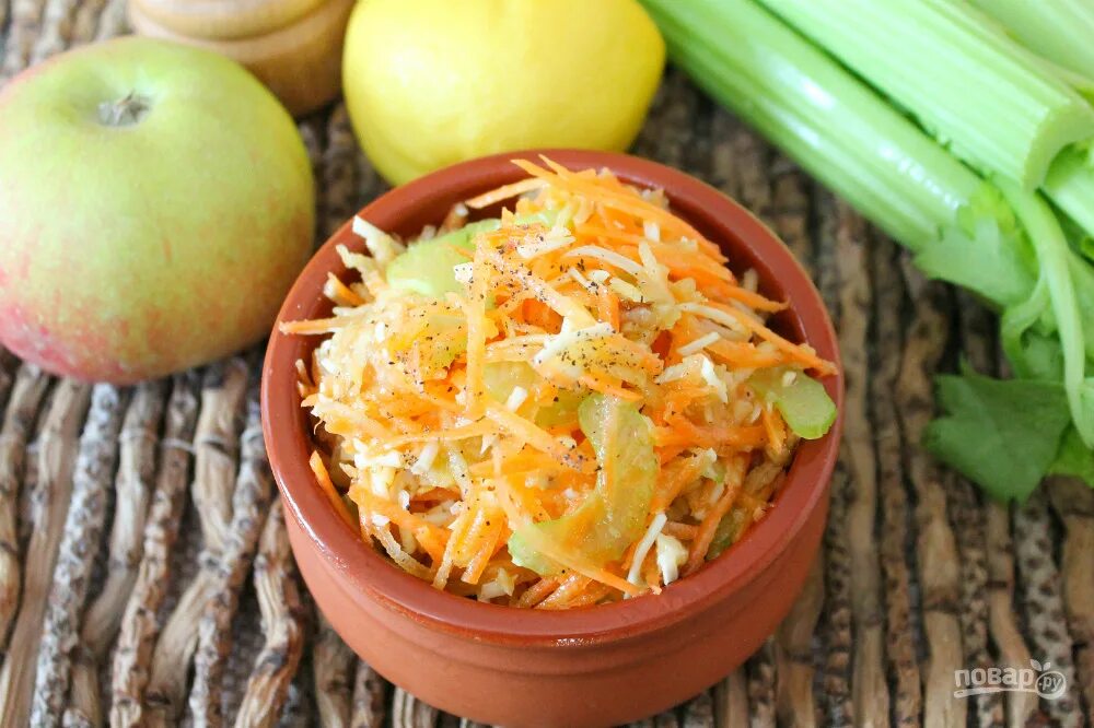 Яблочный натер в сочи. Терка для яблок. Терка для яблок. Терка для яблок. Тертые яблоки.