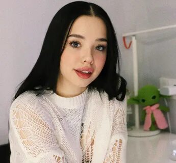 Луна стримерша