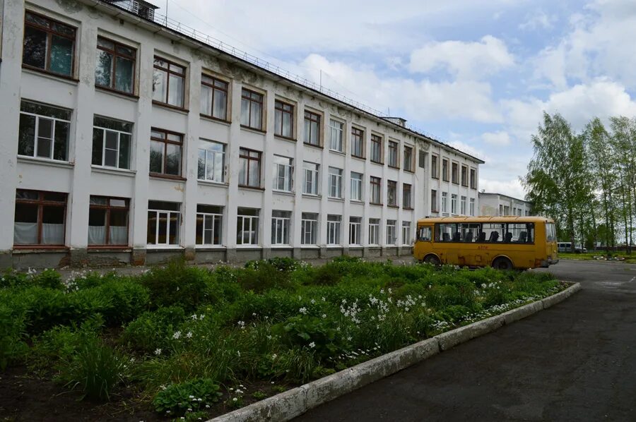 Огарковская средняя школа Вологодского района. Школы Вологодской области. Ермаковская школа Вологодский район. Надеево школа Вологодский район. Сайт школ вологодского района вологодской области