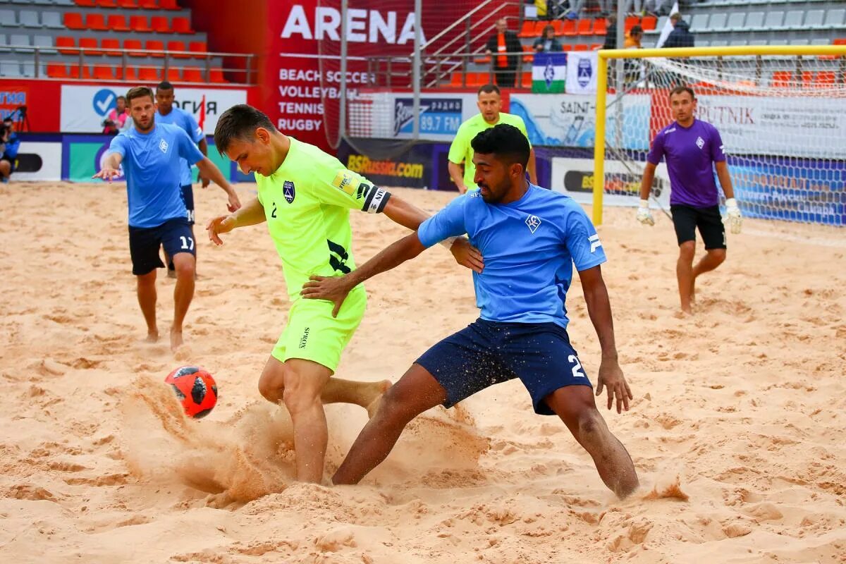 Вечеринка на пляже. Таити мужчины. Пляжный волейбол золотари находка. Волейбол на пляже. Глушаков пляжный футбол.