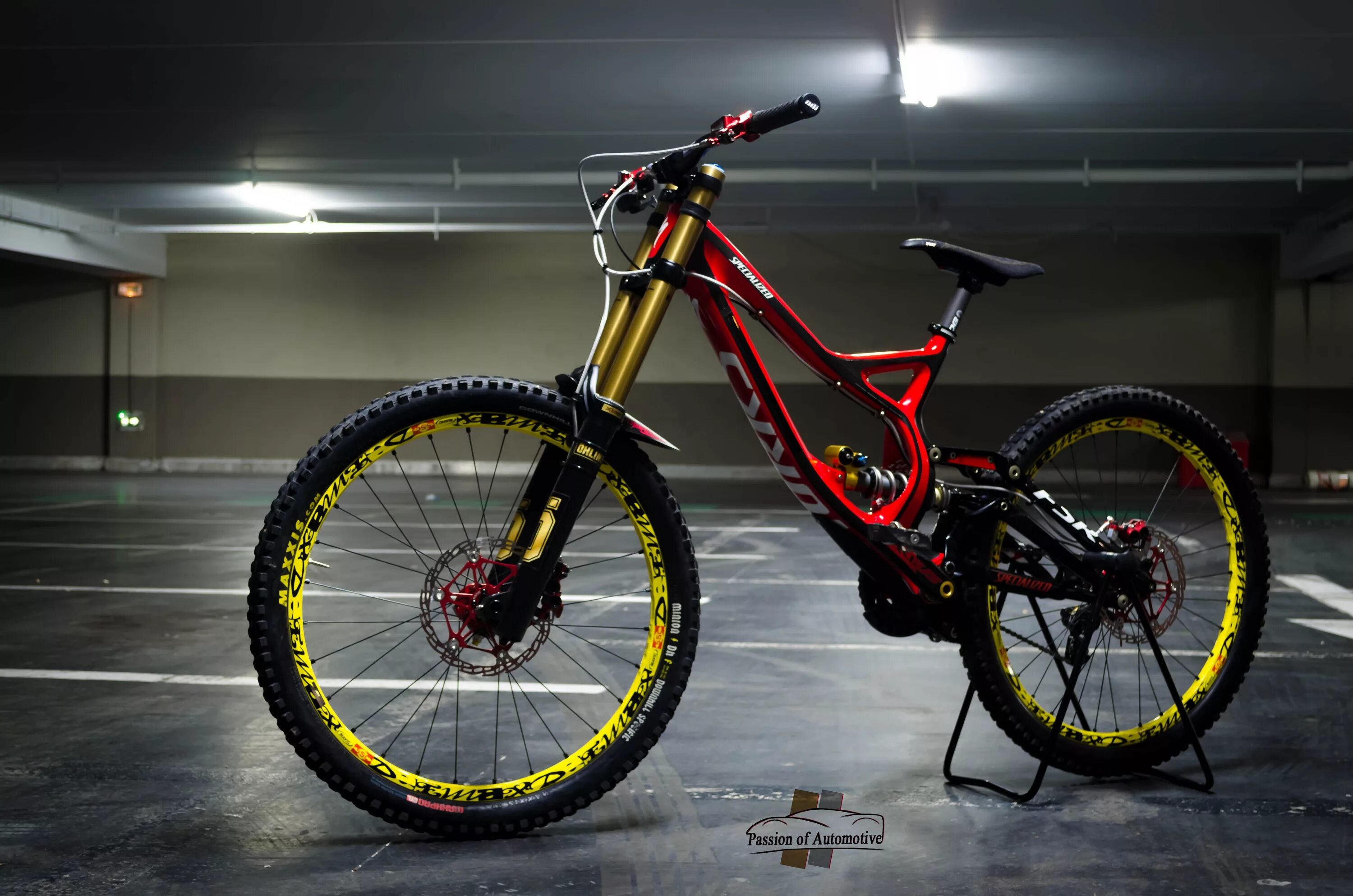 Velo. Specialized Volvo Downhill 230mm велосипед. МТБ двухподвес крутой. Specialized Demo 9. МТБ трюковой двухподвес.