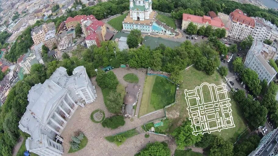 В Киеве снесли часовню Десятинного монастыря канонической УПЦ Новости мира Извес
