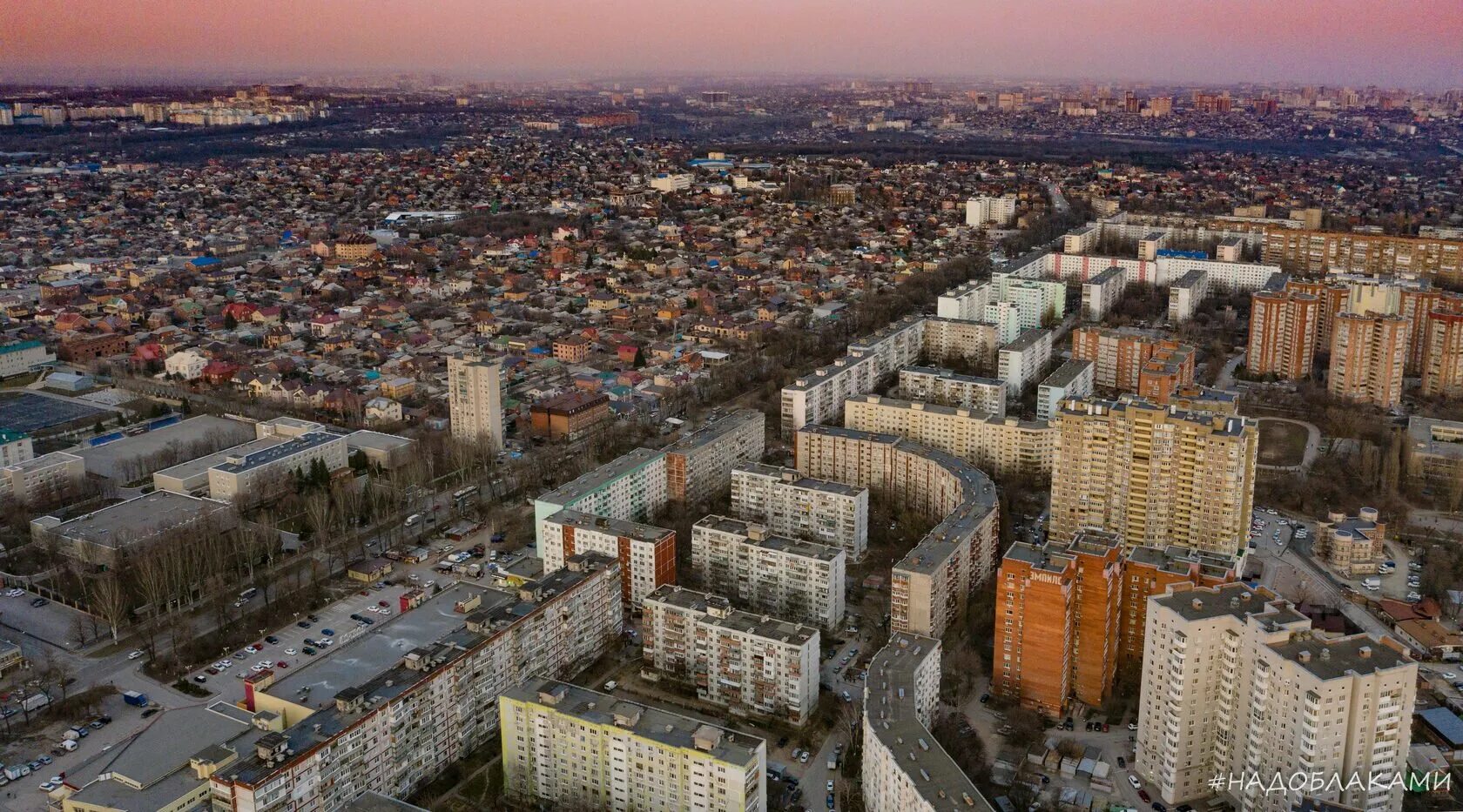 Город среднего размера. Западный район Ростов на Дону. Западный микрорайон Ростов. Район ЗЖМ Ростов. Микрорайон Северный Ростов-на-Дону.