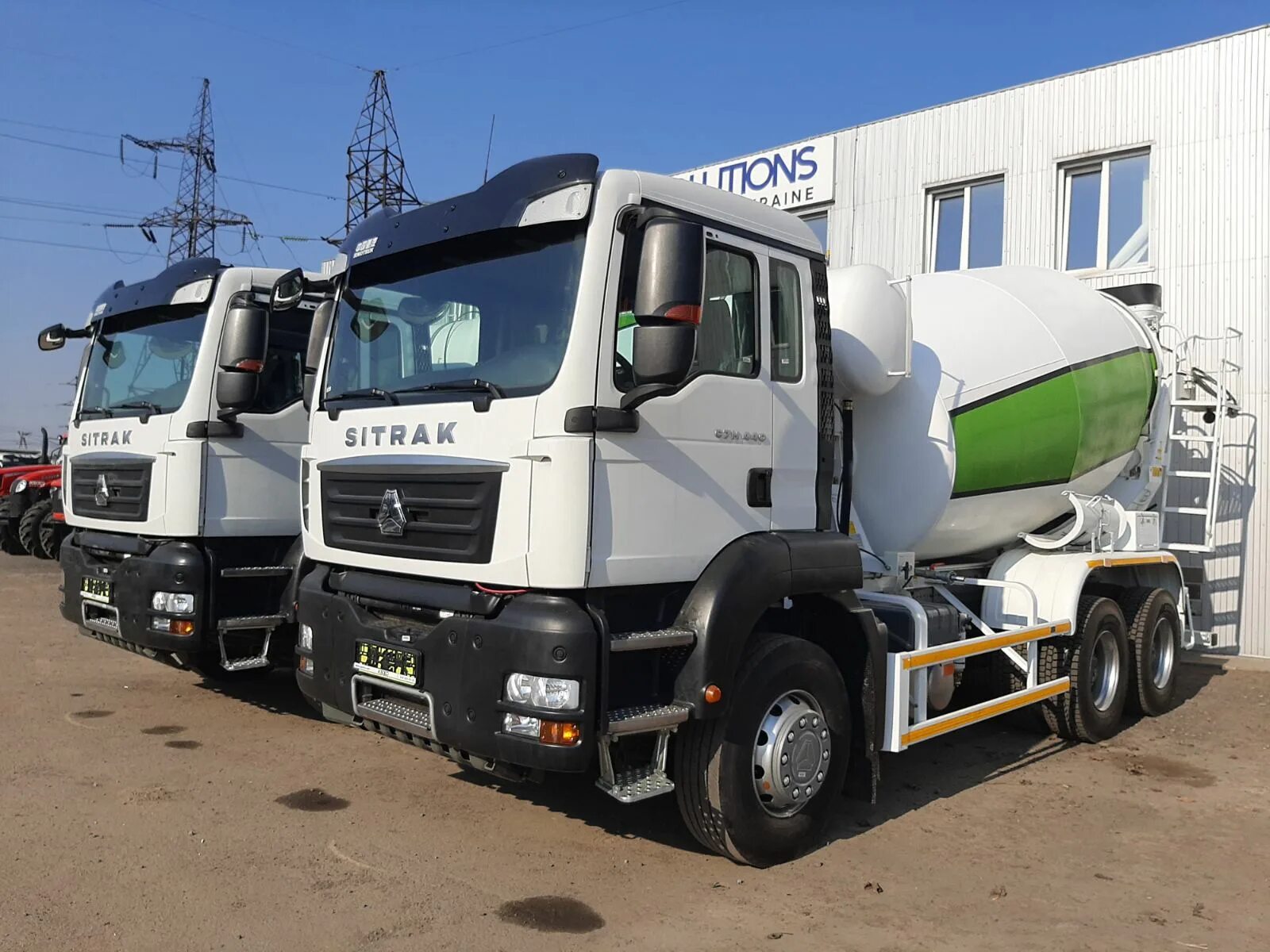 Howo sitrak c7h. Автобетоносмеситель sitrak c7h. автобетоносмеситель sitrak c7h 6×4, 10м3. миксер sitrak c7h.