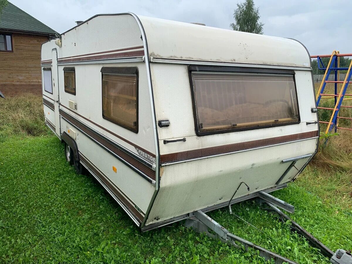 Прицеп дача chateau 460. Прицеп-дача hobby landhaus, 2006. Прицеп hobby. Прицеп дача hobby 470. Прицеп hobby.