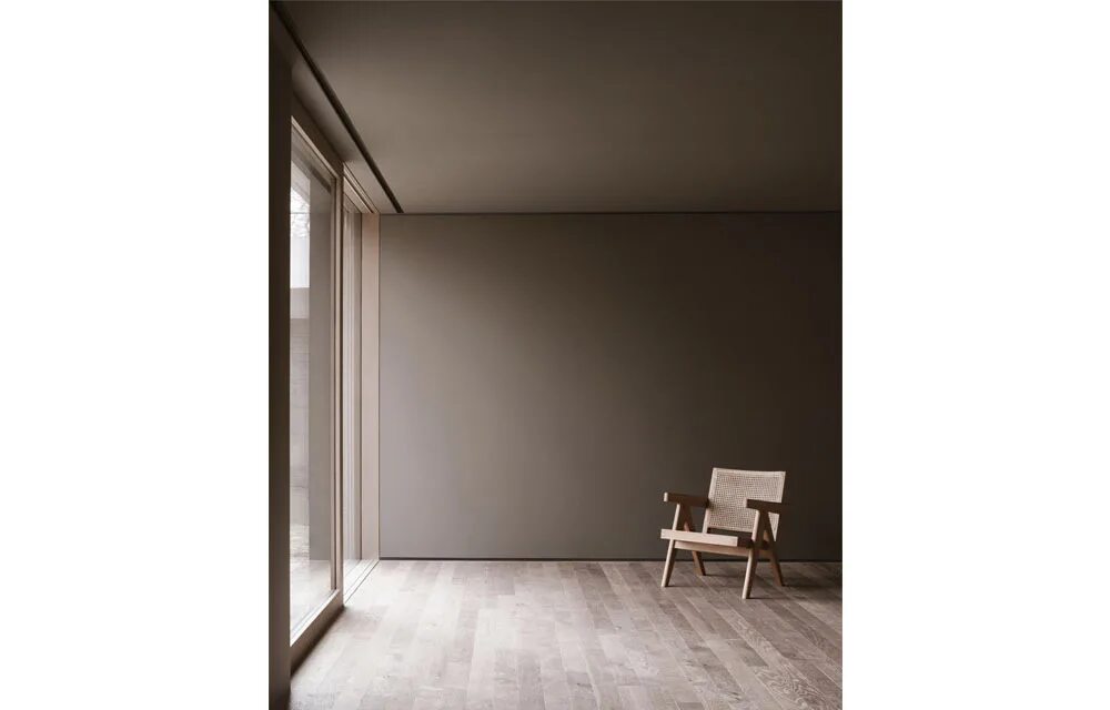 Парящие стены профиль. Плинтус invisible 80 мм sofia. Эффект парящих стен в интерьере. Теневой парящий потолок. Shadow gap плинтус.