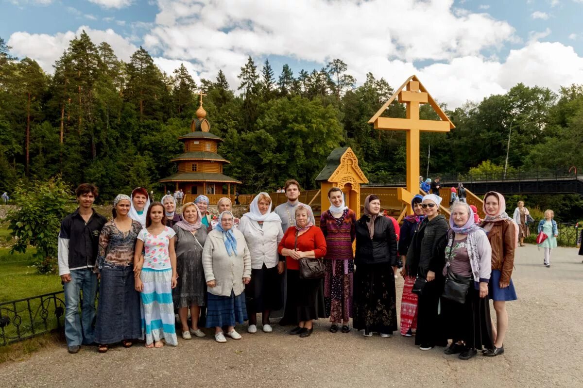 Дивеево паломнический центр. Паломники в Дивеево. Паломничество в Дивеево в 70-е. Лучший паломнический центр в Свято Троицком монастыре в Дивеево. Паломничество в дивеево