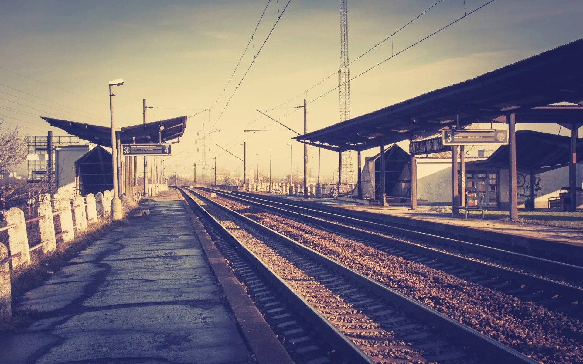 Станция ЖД станция перрон. Вокзал Railway Station. ЖД перрон станция лес. Вокзал фон.