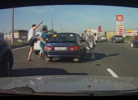 Разборки на дорогах