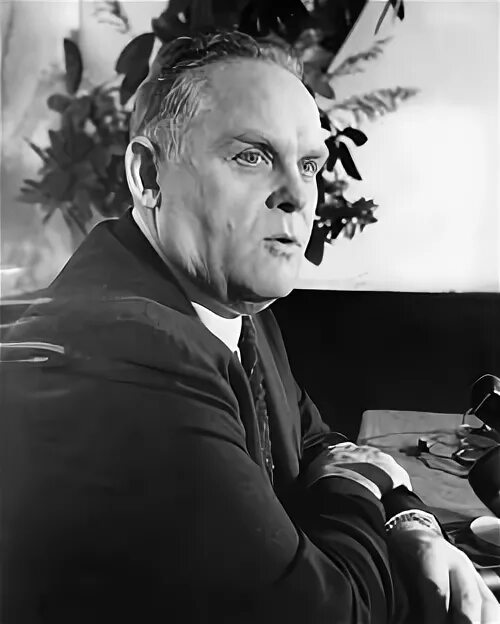 гас холл tno. Gus hall. гэс холл коммунист сша. President gus hall. гэс холл.