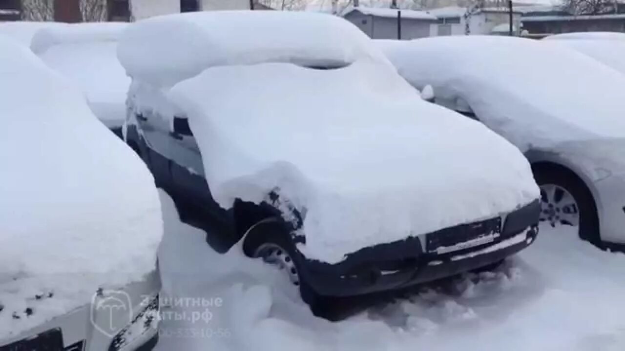 Защита автомобиля от снега. Накидка на машину от снега и дождя 15. Антиград для авто. Чехол от снега на тягач. Накидка от снега