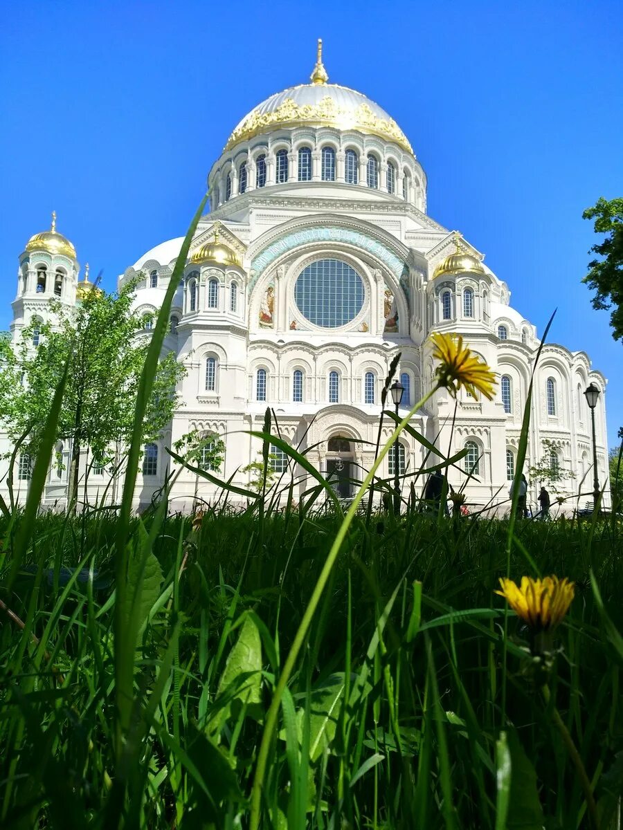 логотип радуга танец. остров кронштадт санкт-петербург. радуга кронштадт. храм в кронштадте купол. радуга кронштадт.