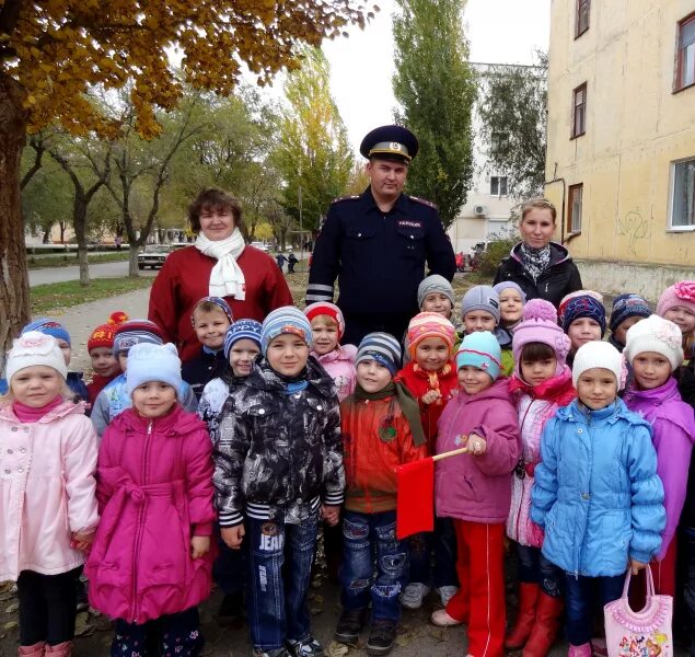 Садик 1 нея. Детский сад город Знаменск. Детский сад в г Знаменск Астраханской области. Детский сад 9 Знаменск. Пос Знаменск детский сад.