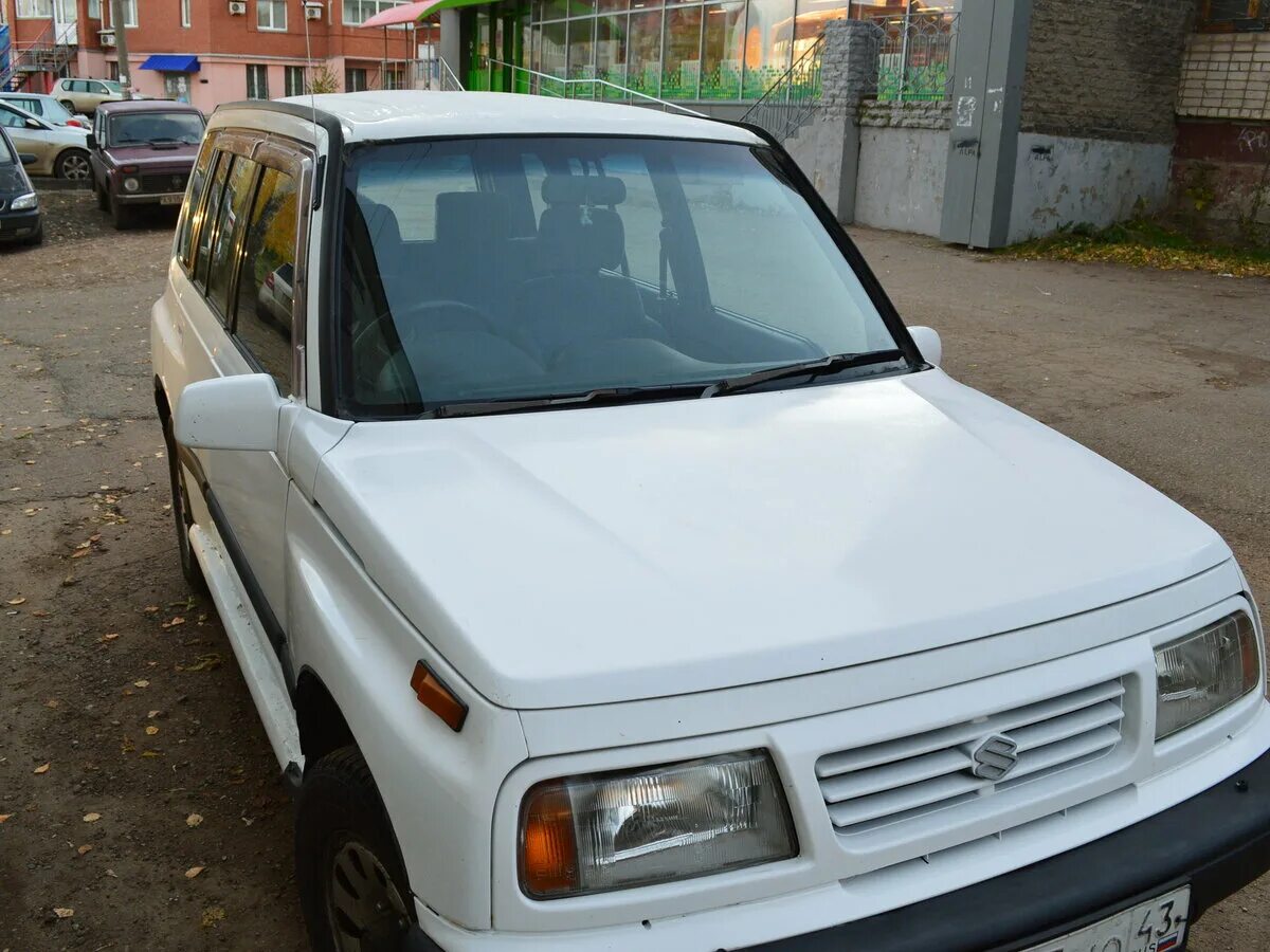 Сузуки эскудо 1996. Suzuki Escudo 1.6 at, 1996. Suzuki Escudo 1.6 at, 1993. Suzuki Escudo 1996 белый.