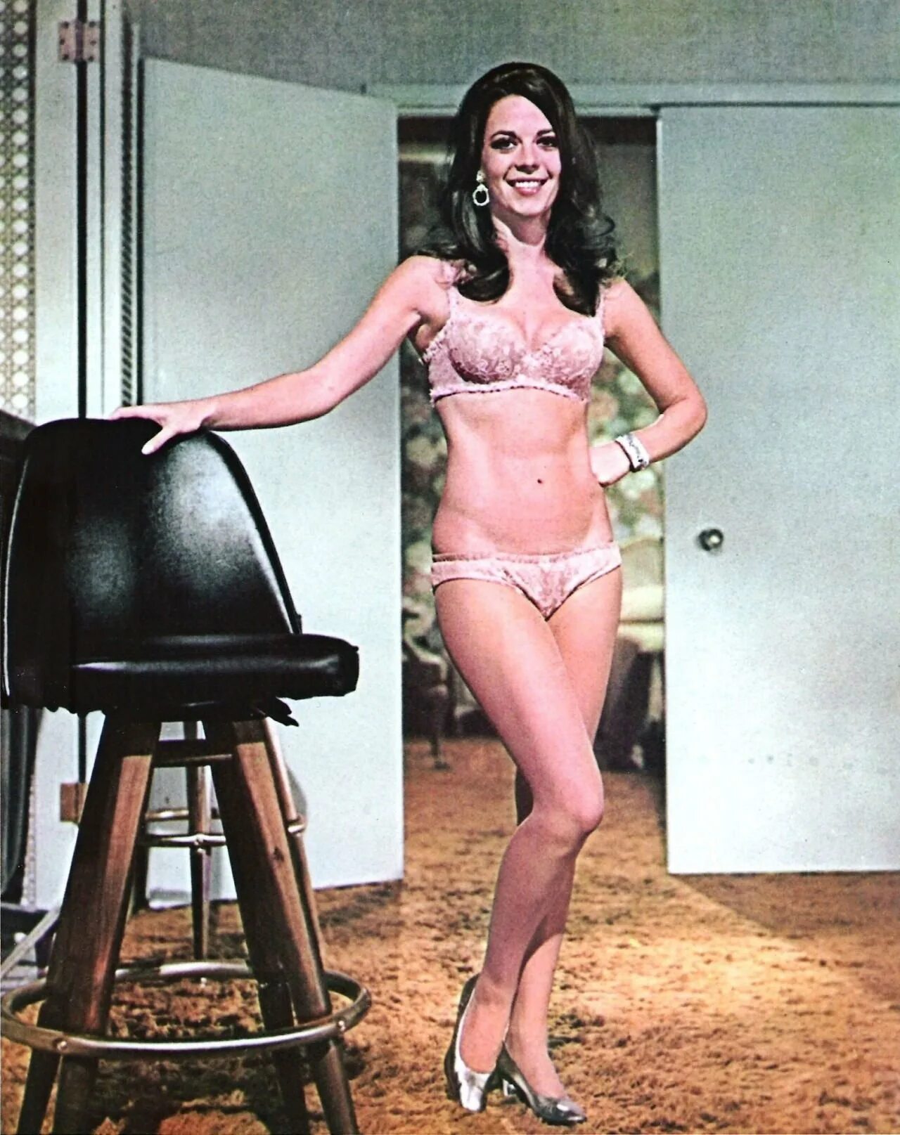 натали вуд фото. Natalie wood tv girl. Natalie wood tv girl. натали вуд в чулках. Natalie wood in ero movies.