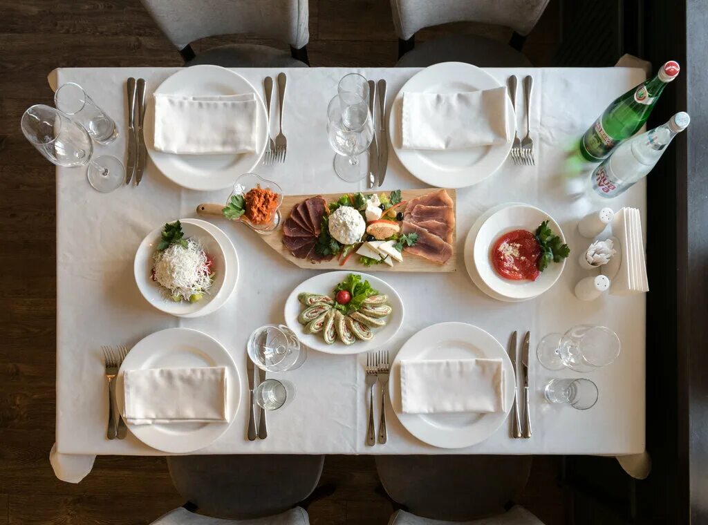 джумбус ресторан. добровольческая улица 12 ресторан джумбус. кафе джумбус москва. джумбус добровольческая. джумбус балканский ресторан.