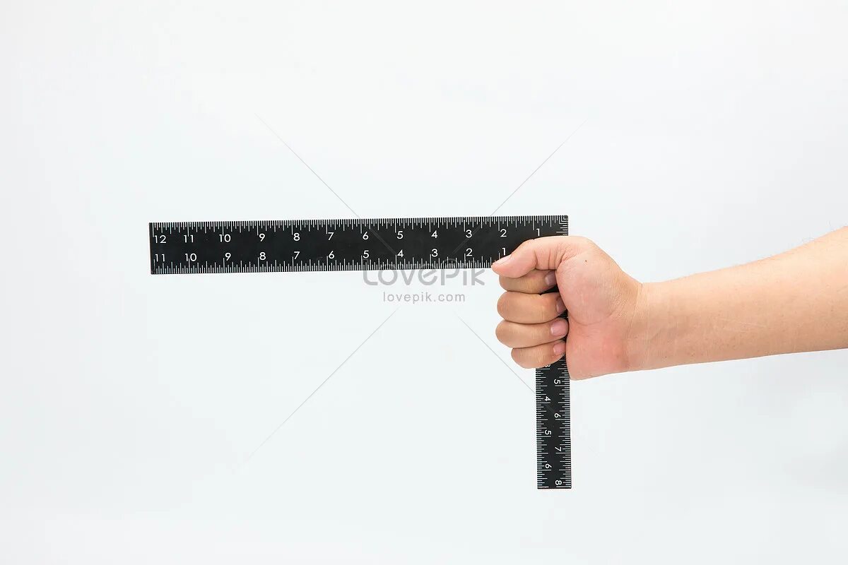 Достает линейку. Достает линейку. Человек держит линейку. Ладонь вместо линейки. Достает линейку.