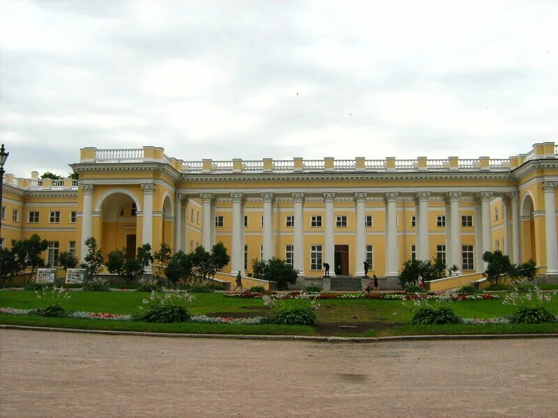 Александровский дворец пушкин часы работы. Александрийский дворец. александровский дворец в санкт-петербурге. александрийский дворец пушкин. александринский дворец в пушкине.