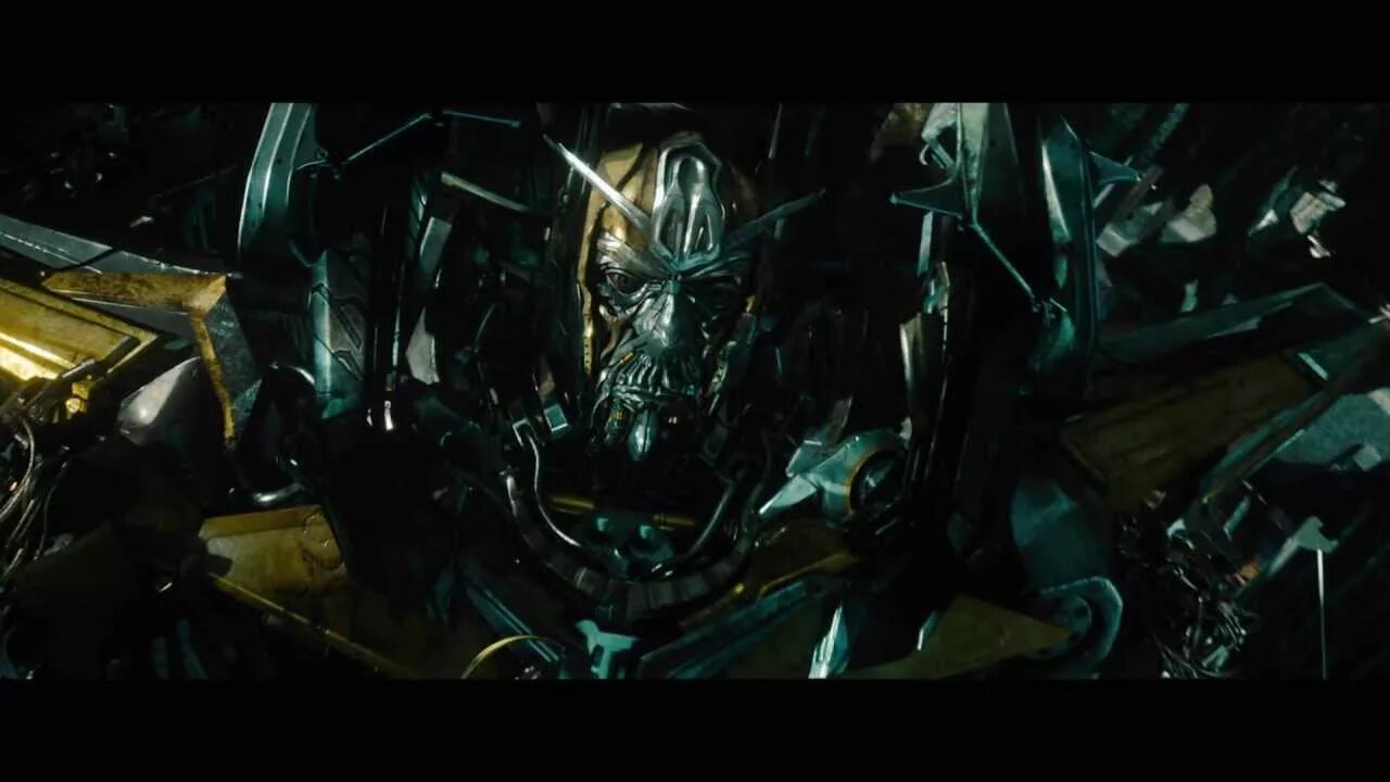 Трансформеры 2007 бамблби. Трансформеры восхождение звероботов. Мегатрон трансформеры 3 тёмная сторона луны. Мегатрон против оптимуса прайма. Оптимус прайм темная сторона луны.