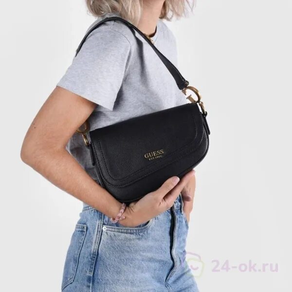 Гесс седло. Сумка guess g Dream. Сумка guess g Dream Flap Shoulder. Сумка guess g Dream Flap Shoulder Bag седло. Сумка guess Dream черная.