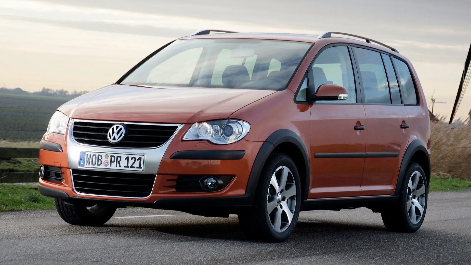 Tiguan 1. Фольксваген 1 рестайлинг. Tiguan 1. Tiguan 2011. Фольксваген тигуан 2.