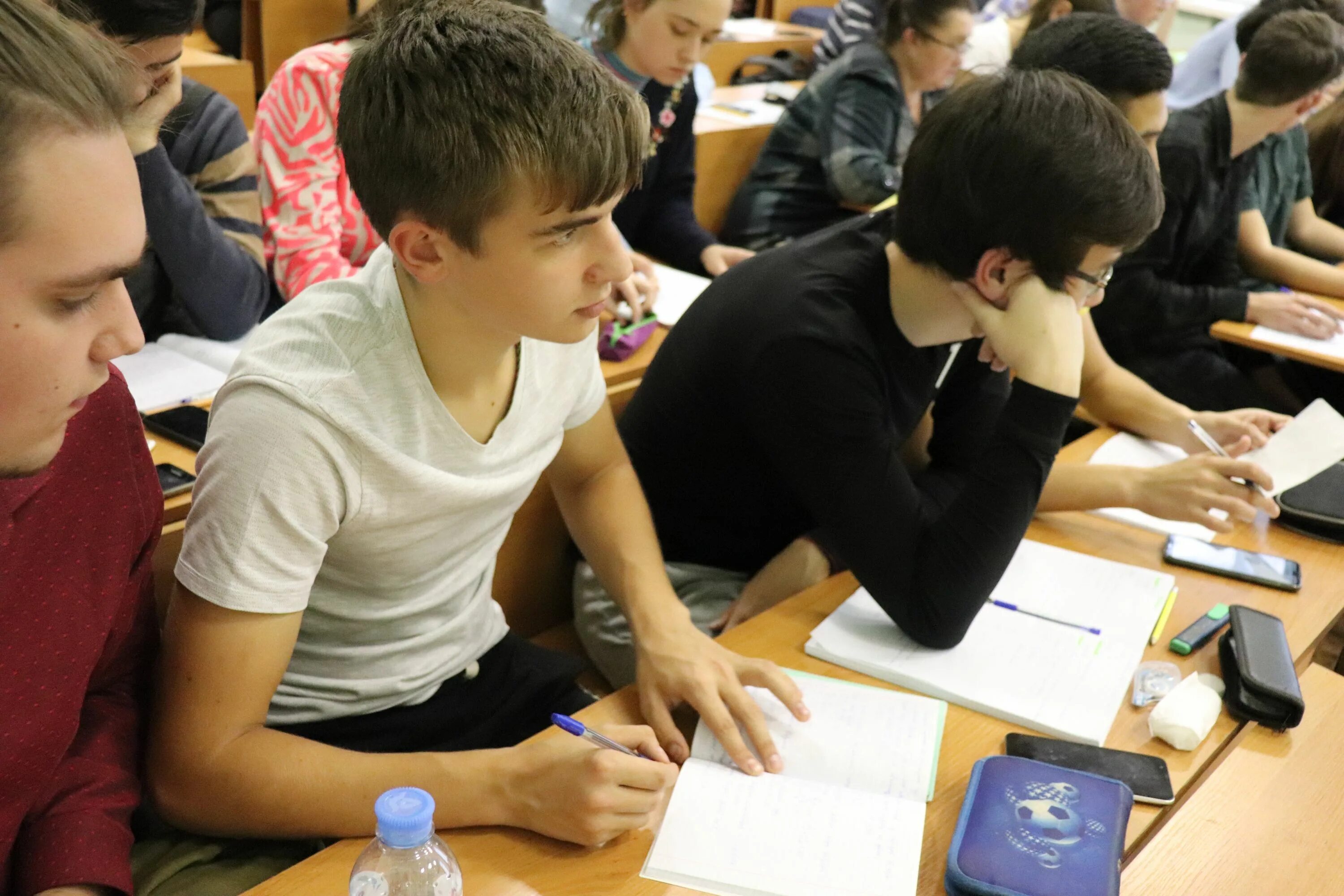 Humo school academy школа. лекция в гарварде. лекция в школе. школа открытых наук. школа открытых наук.