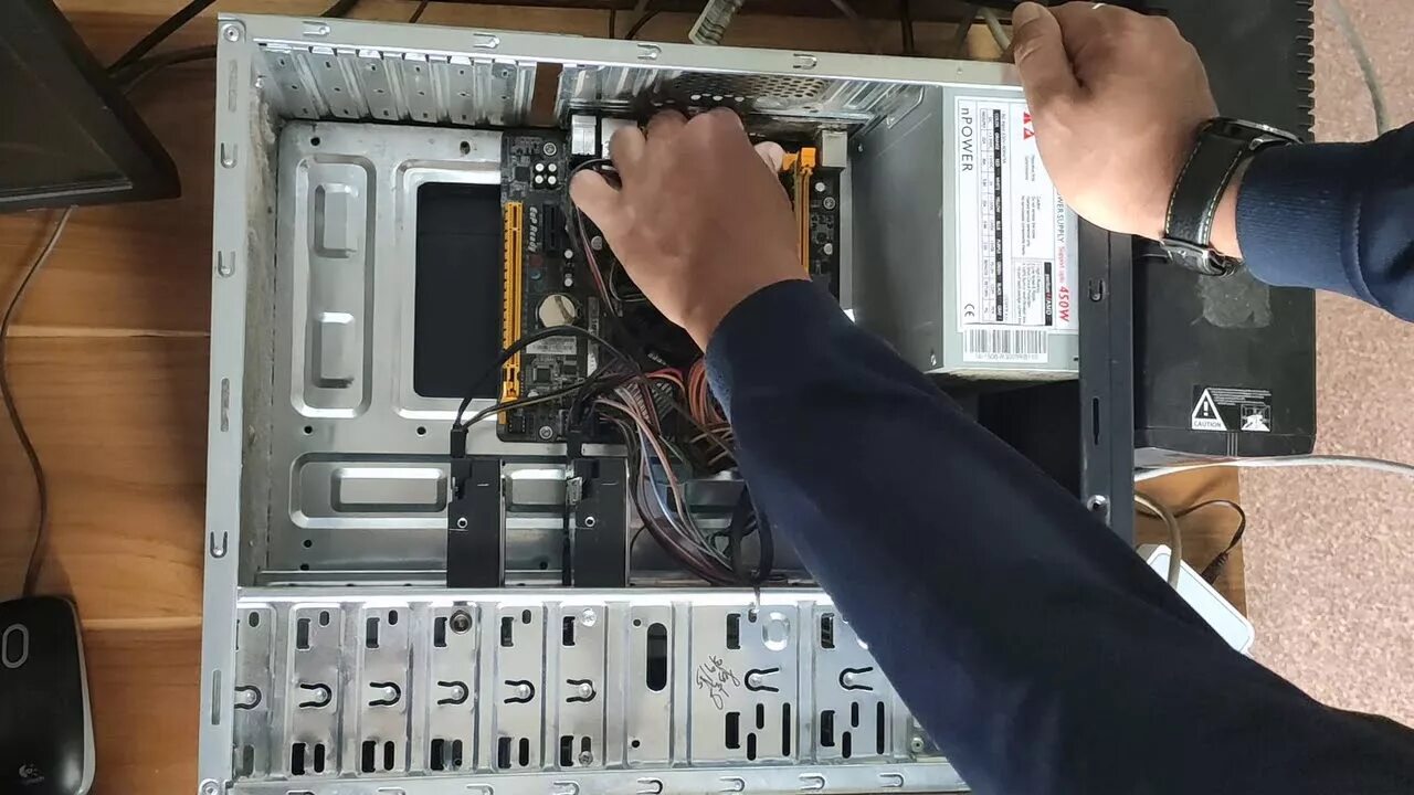 Пишет no signal. No signal detected.