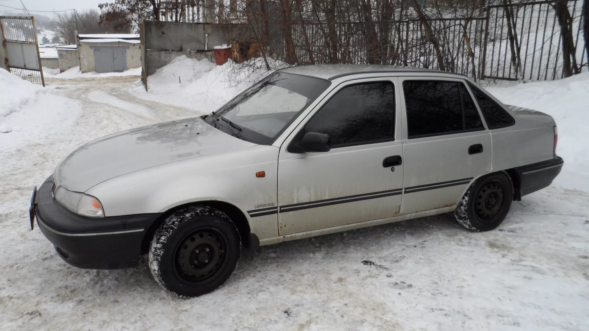 Daewoo Nexia n100 тонировка. Дэу Нексия n100 серебристая. Нексия н100 тонировка. Нексия н 100 тонированный