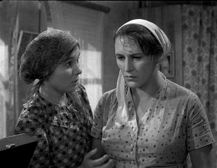 две женские истории. мордюкова председатель колхоза. детский час фильм 1961. индийский фильм тающие облака 1985. две женщины 1989.