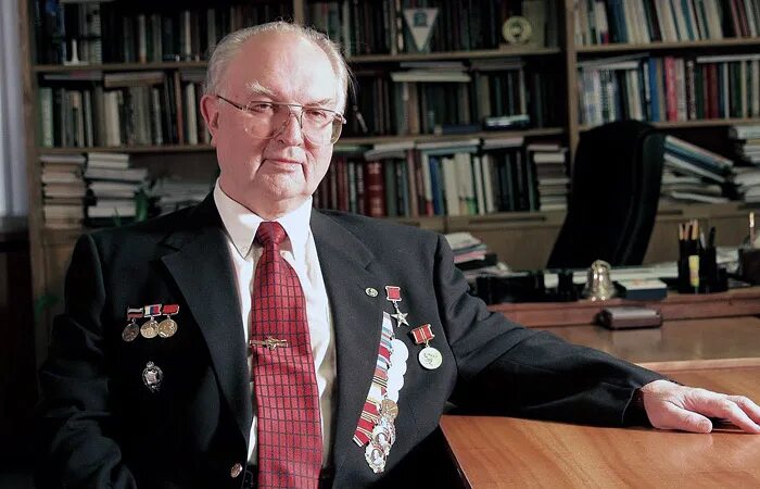 скринский ияф. лопаткин николай алексеевич уролог. николай алексеевич лопаткин урологи россии. научный руководитель научно исследовательского института. серьезнов алексей николаевич.