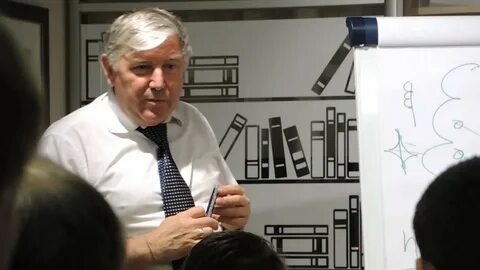 Аналитическая школа