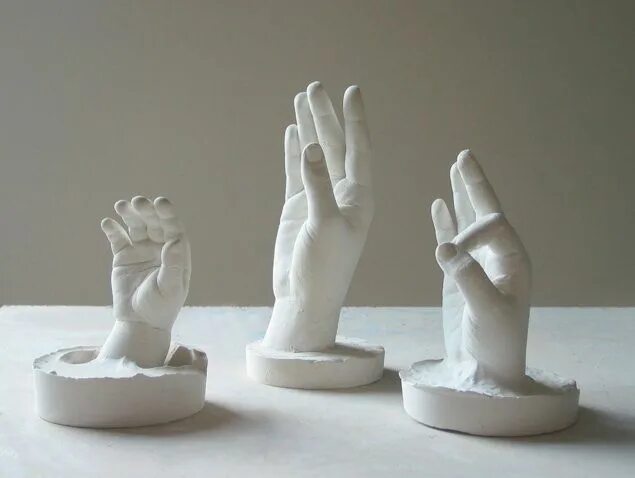 Слепок рук. Слепок рук из гипса. 3д слепок рук. Необычные слепки рук. Plaster casting