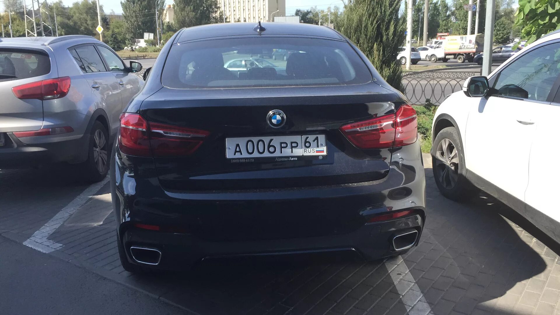 Х 6 9 32. Номера на БМВ х6. BMW x6 гос номер 645. BMW x6 с номером 111. BMW x6 гос номер 888.