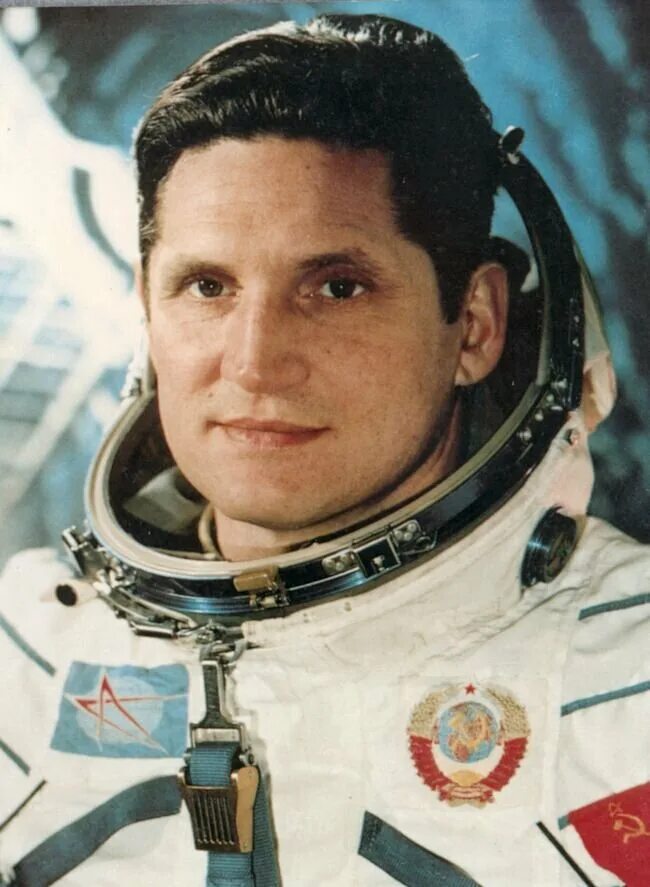 Первый космонавт ссср совершивший полет. Летчик-космонавты СССР Волынов.