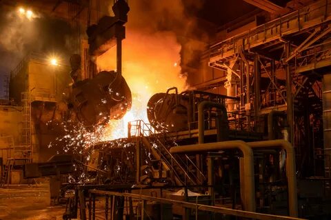 Производит более 11 млн тонн стали
