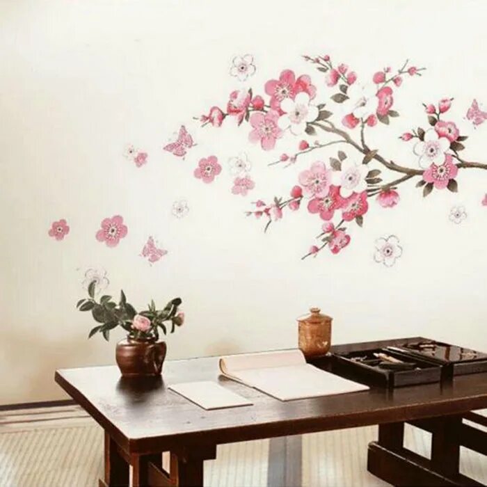 Сакура на стене. Японская роспись стен. Сакура в интерьере. Фотообои в японском стиле для стен.