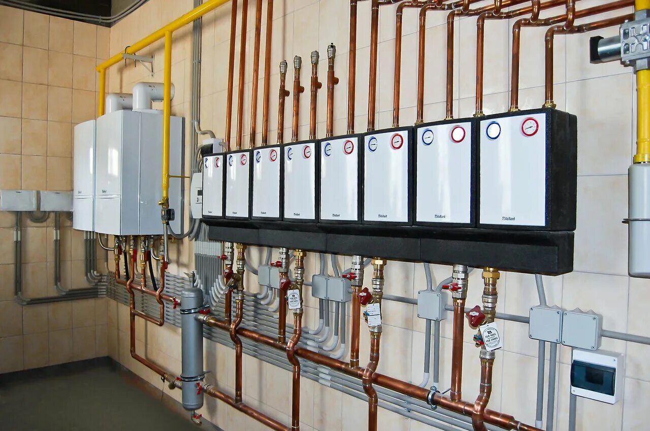 Система отопления с твердотопливным котлом. Схема труб естественной циркуляции отопления. Как сделать отопление без котла. Схема отопления открытого типа с циркуляционным насосом. Как сделать отопление без котла.