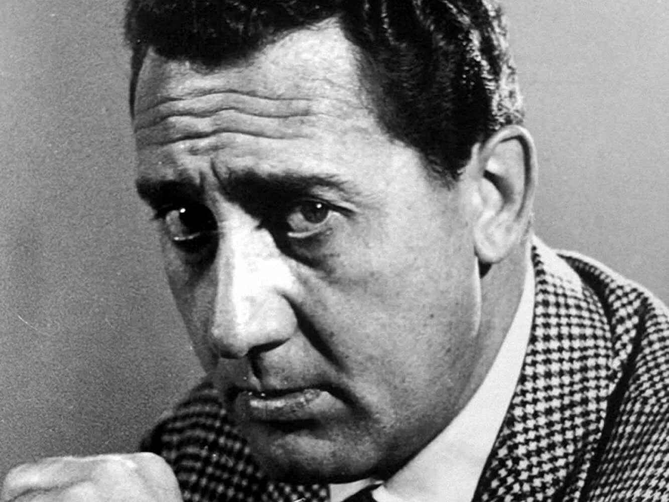 Б грилло итальянский комик. Джорджио панариелло. Роберто бениньи. Rosario fiorello певец. Беппе грилло движение пяти звезд.