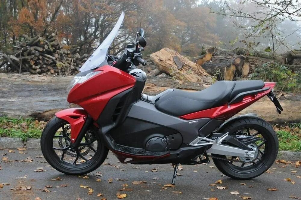 Honda integra 750 scooter тюнинг. Мотоцикл хонда интегра 750. Хонда интегра 750. Nc750d integra. Honda integra 750 scooter.