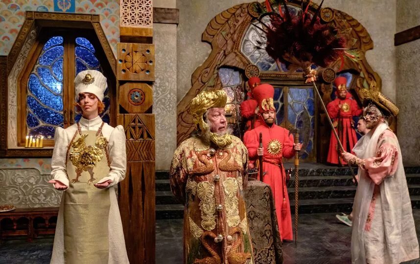 Конёк-горбунок фильм 2020. Удивляли костюмами. Удивляли костюмами. Мисс канада 2015. Удивляли костюмами.