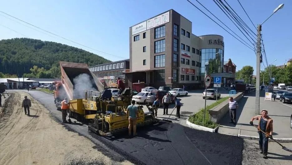 Камаз горно алтайск. Горно Алтайск дороги. Дороги в Горно Алтайске. Дорожник Горно Алтайск. Автодор Горно-Алтайск.